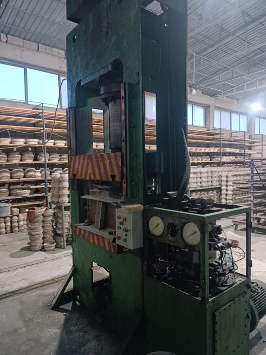 Press 250 tonnali sotiladi