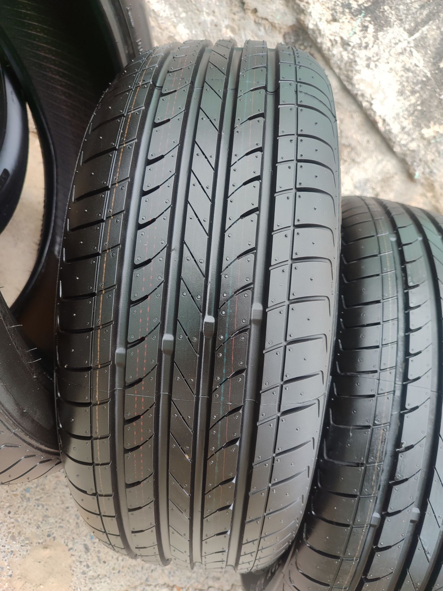 Шины 215/55 R17 Good-year