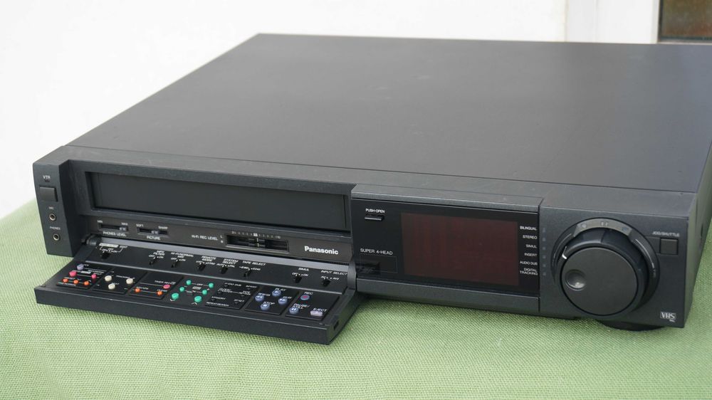 Video recorder VHS Panasonic NV-F75 stereo Hi-Fi