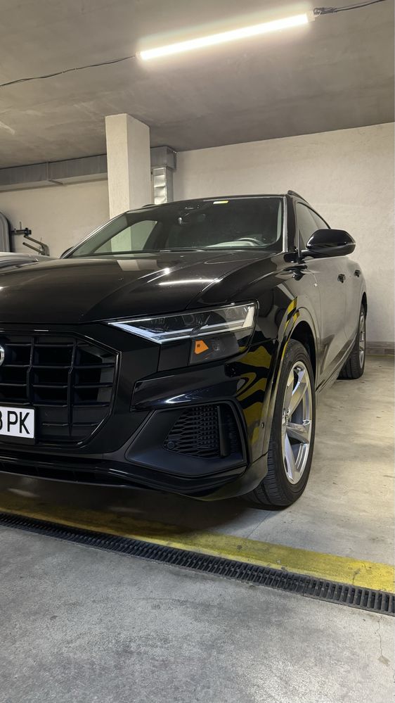 AUDI Q8 S-LINE нов внос