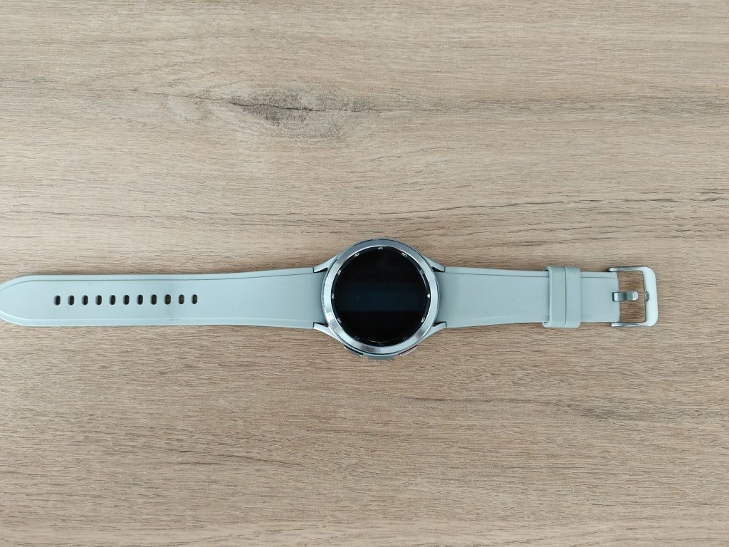 Samsung Galaxy Watch 4 LTE 46mm  Silver