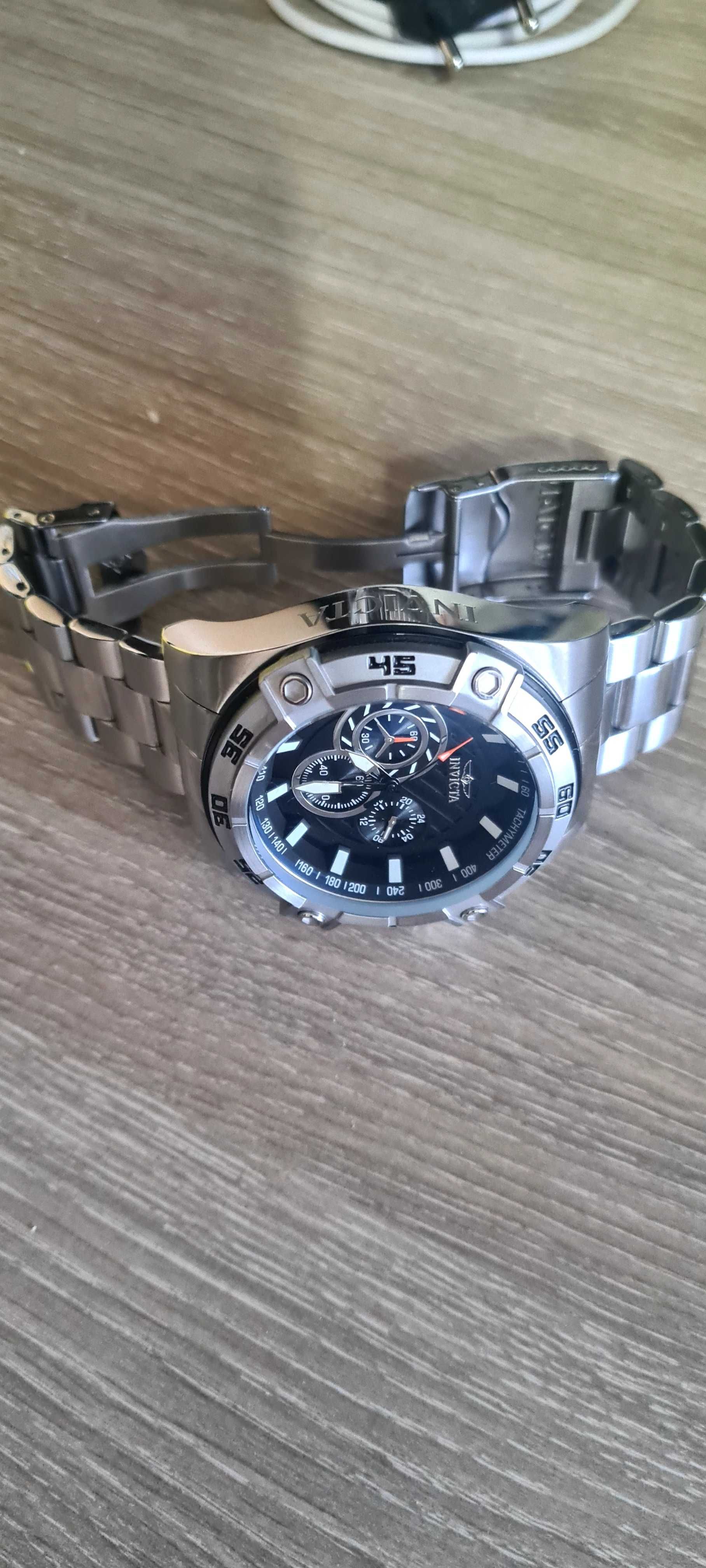 Invicta чисто нов