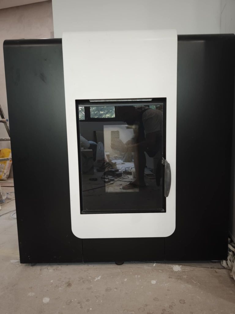 Пелетна камина Xila Idro 18kW