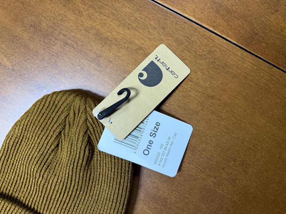 Caciula Fes Carhartt noua/new