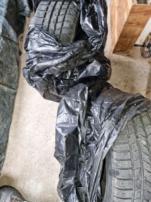 Anvelope iarna 245 45 r17