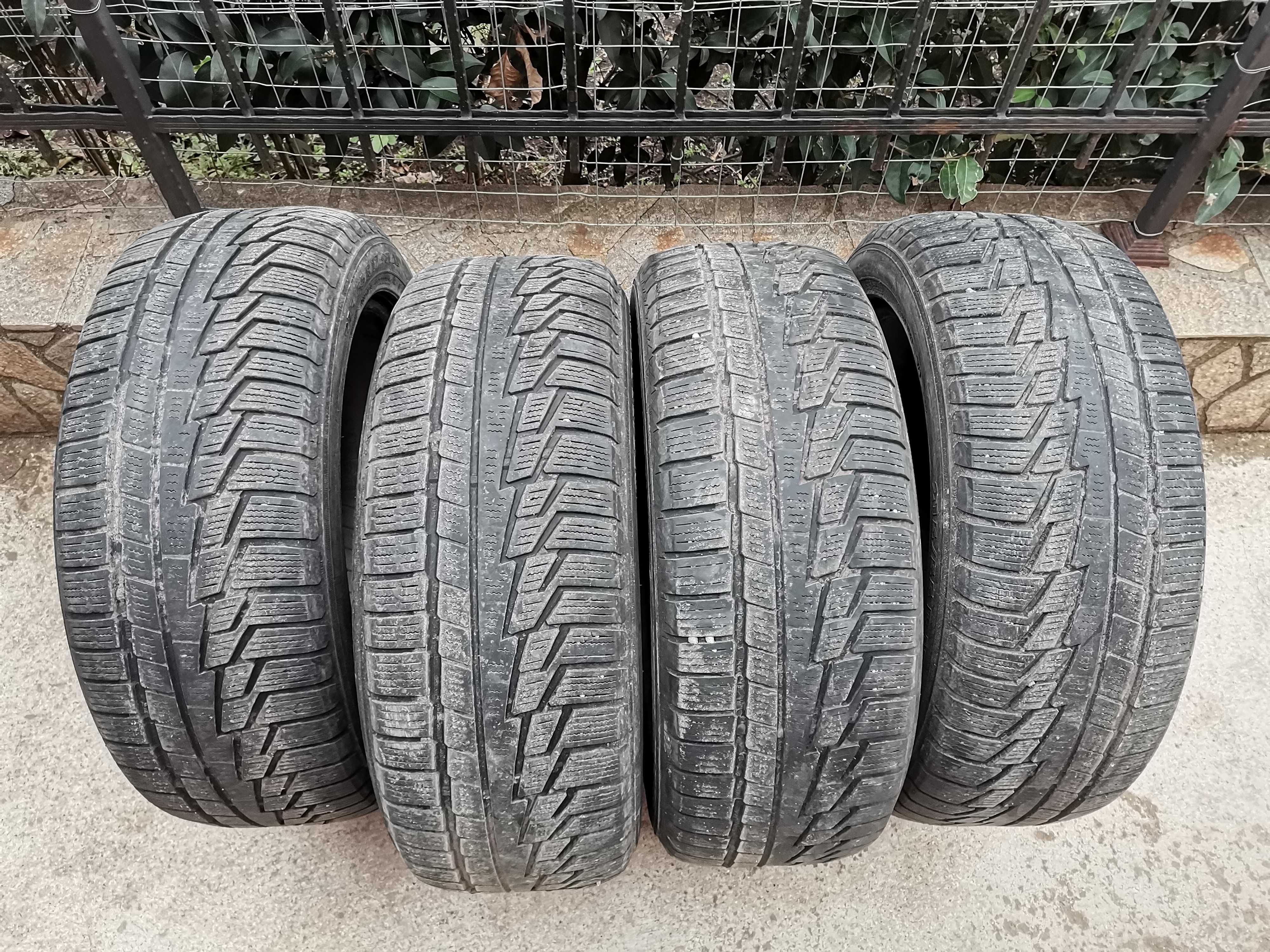 NOKIAN 215/55/R17