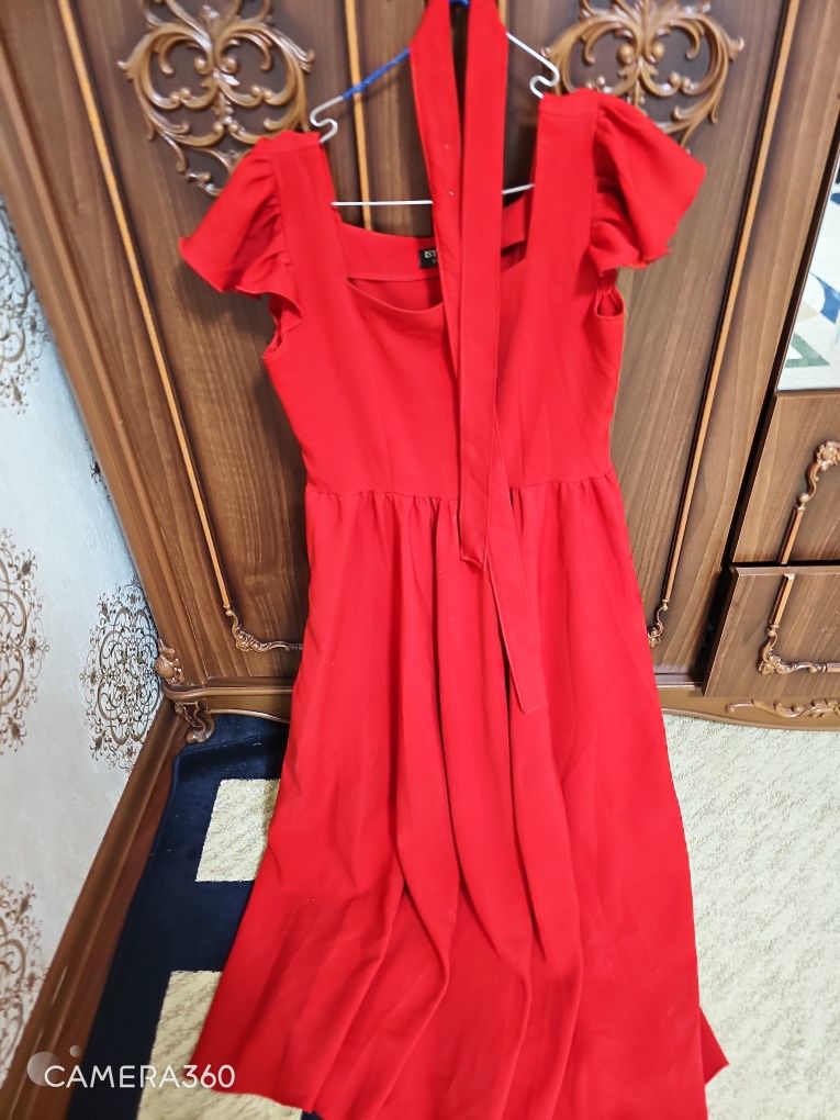 Красное красивое платье  chiroyli ko'ylak