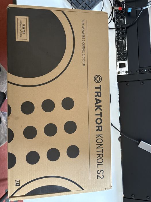 Consola DJ Traktor S2 MK3