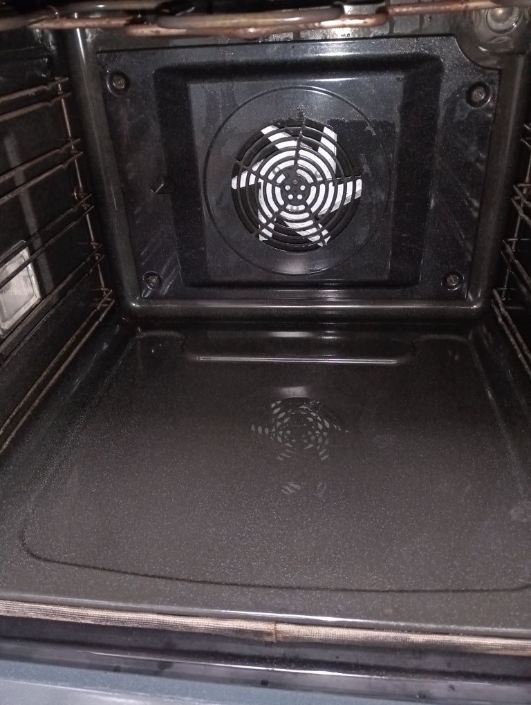 Иноксова печка с индукционни котлони Voss Electrolux 2 години Гаранция