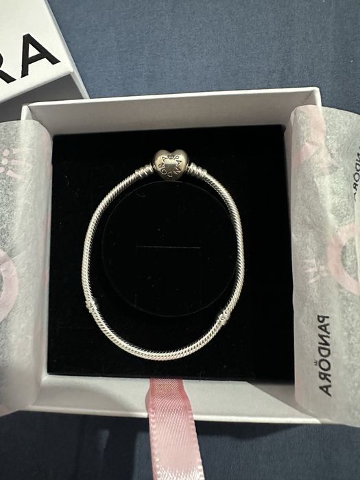 Чисто нова Pandora гривна