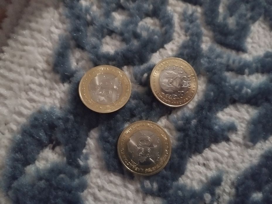 Продам монету 100 тг со 30 летнием