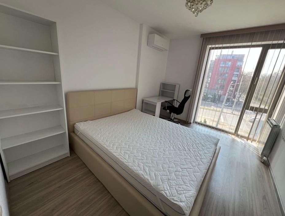 Дава се под наем Тристаен апартамент в Пловдив, Мараша - 100 кв.м за 750 € - Снимка #3
