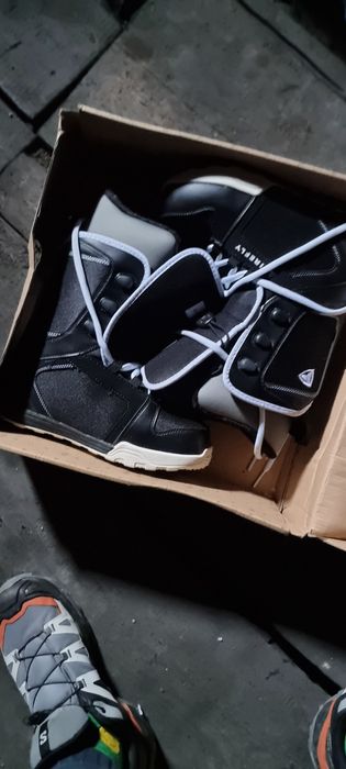 Booti snowboard Firefly NOI !!