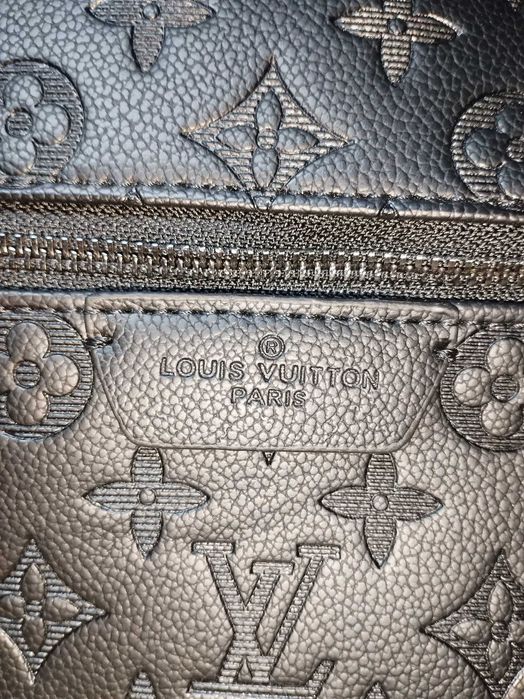 Ghiozdan Louis Vuitton