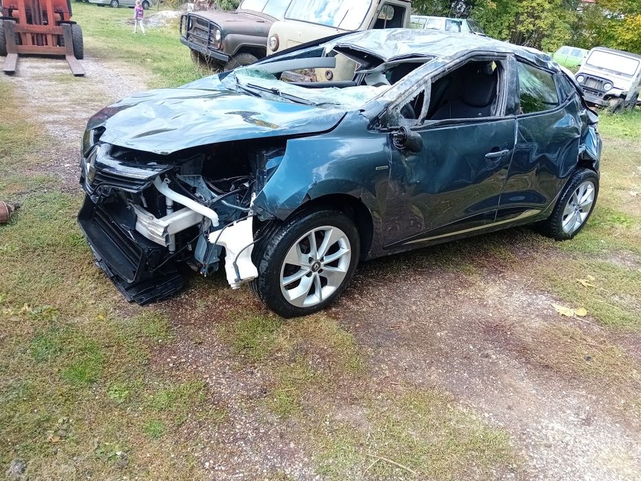 Продавам Рно клио Renault CLIO 1.2 118кс.2017г.