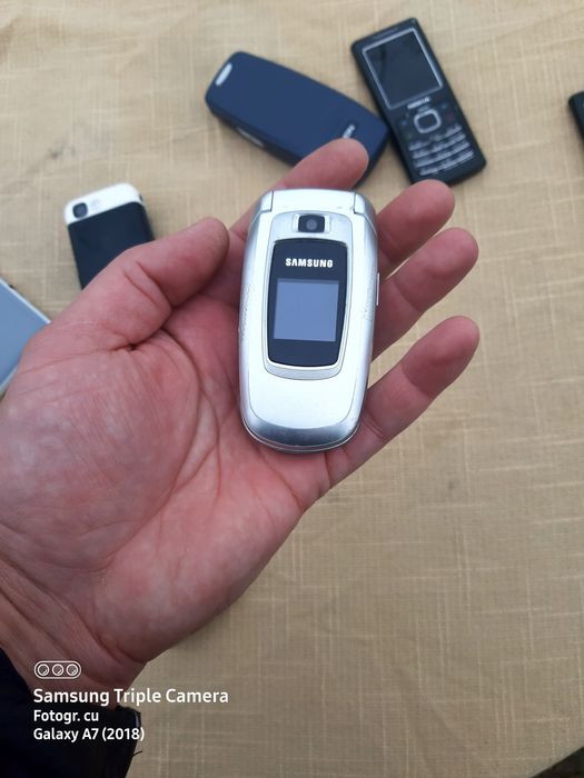 Pantaloni si geci tactice