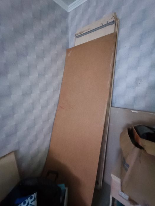 Продам шкаф с 2 комодами