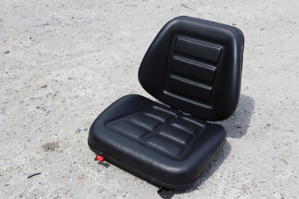 Scaun universal tractor sau stivuitor Nou cu garantie si Livrare
