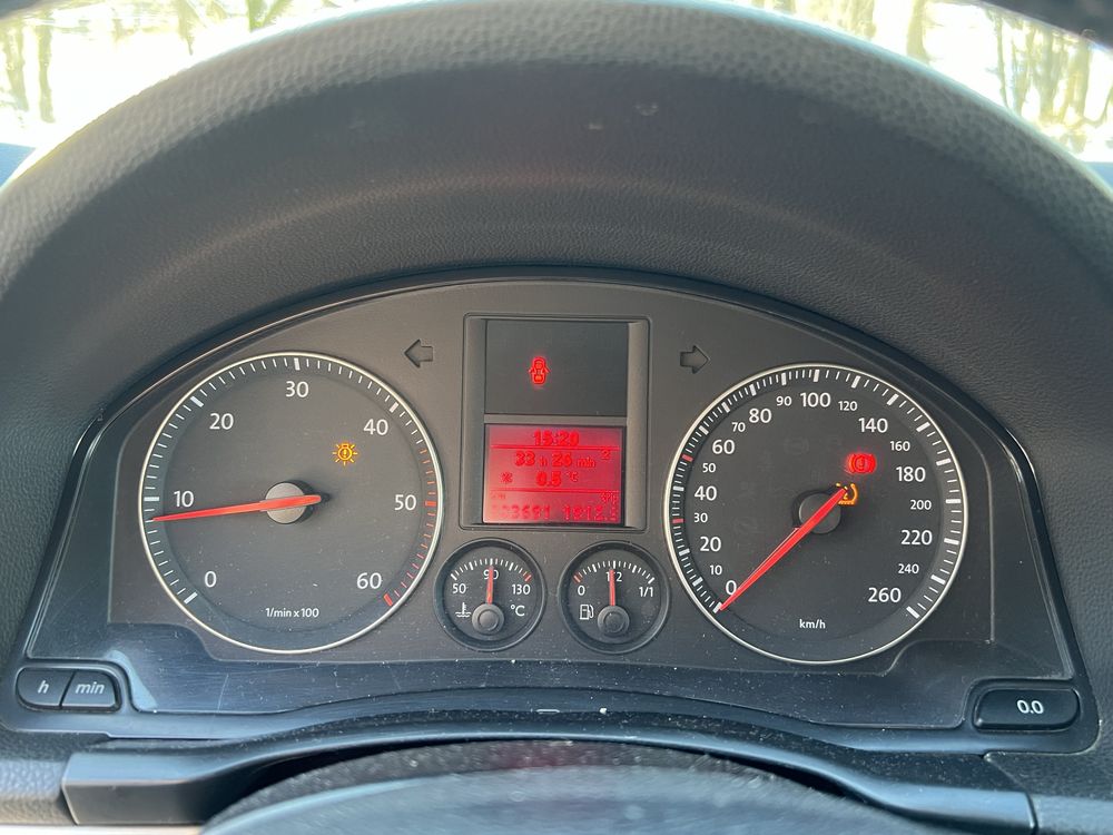 VW JETTA 2.0 tdi