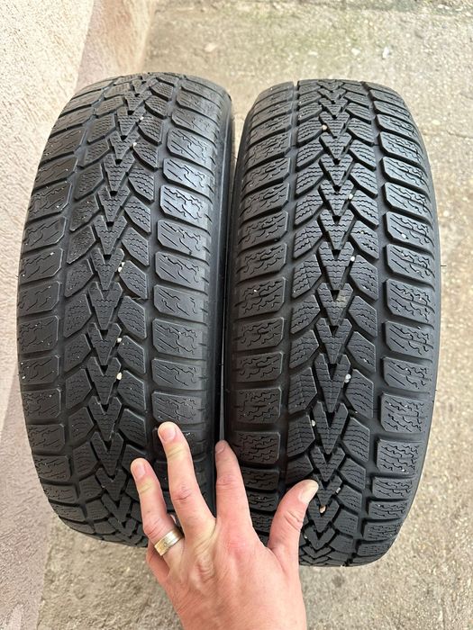 Vând 2 anvelope de iarnă 185.65.R15