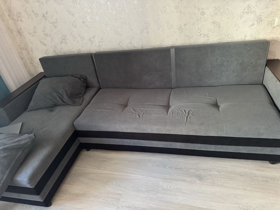 Продам угловой диван