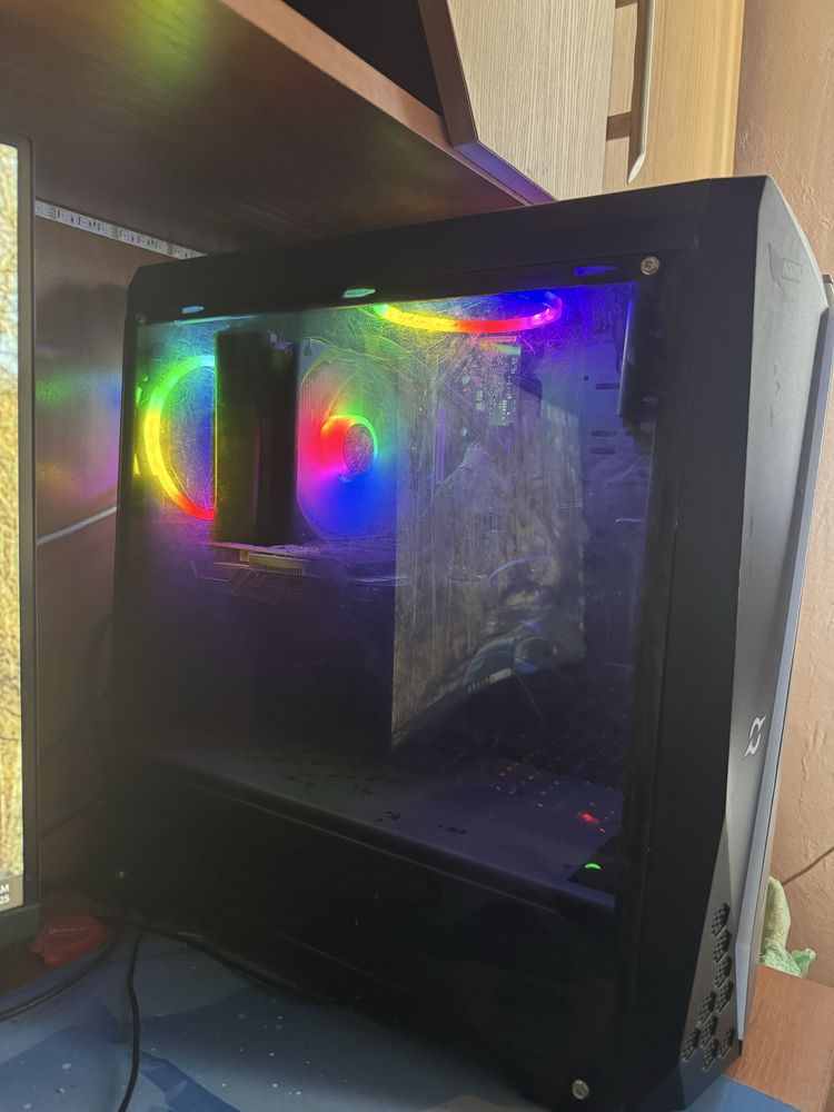 Vand sistem gaming pc cu monitor
