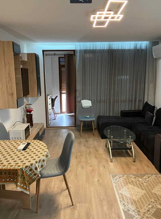 Апартамент за продажба 40 кв + избено 11кв + таванско 13кв с баня с WC