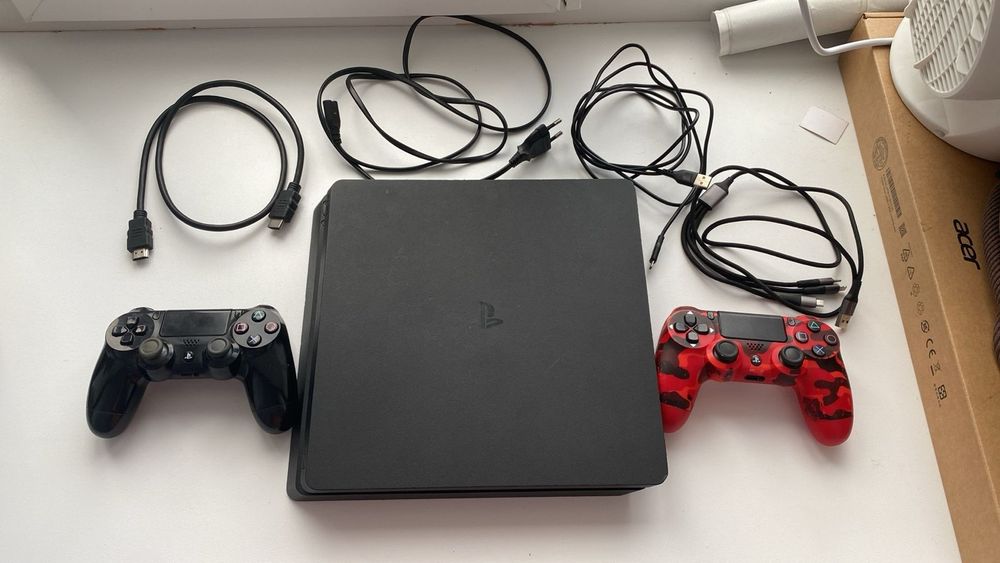 Продам Playstation 4