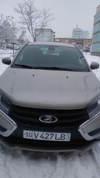 Lada Xray 2019 yil