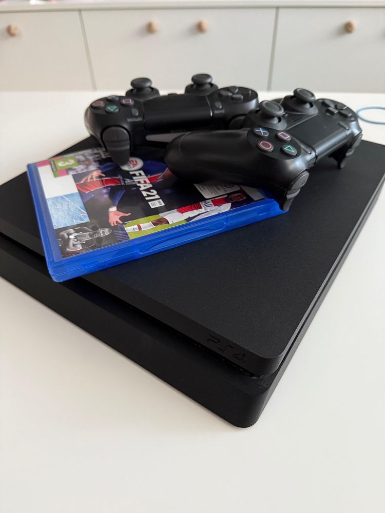 PlayStation 4 Slim 512 gb