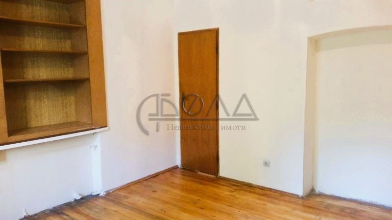 Продава се Многостаен апартамент в София, Център - 240 кв.м за 1459 €/кв.м - Снимка #7