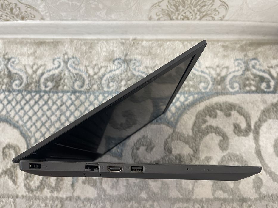 Продам ноутбук Lenovo Ideapad 130-15ikb