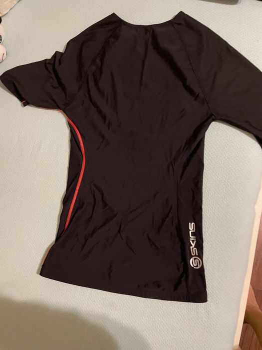 Къси панталони и спортна блузка