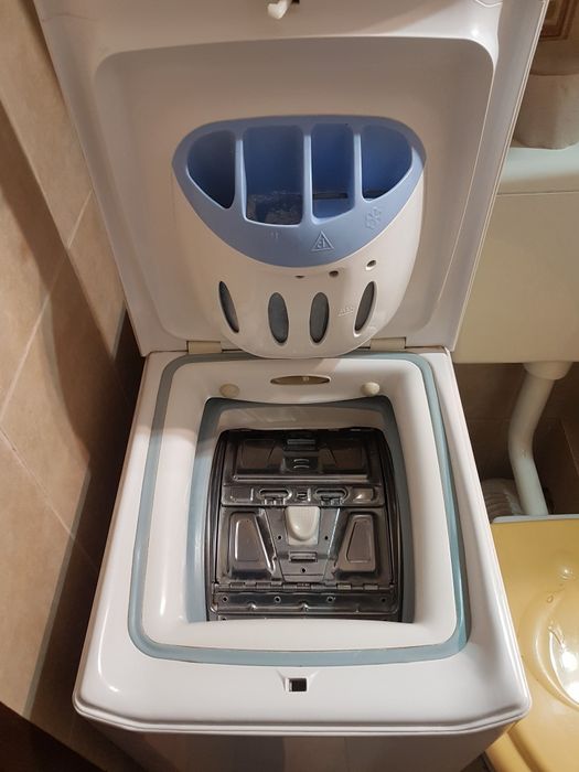 Aragaz Zanussi, 4 ochiuri , masina rufe verticala si altele