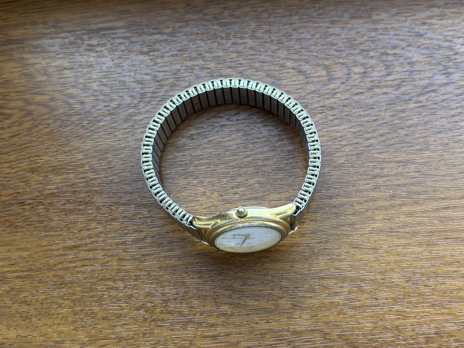 Ceas clasic Yema-mecanism precis,bratarara extensibila,design elegant