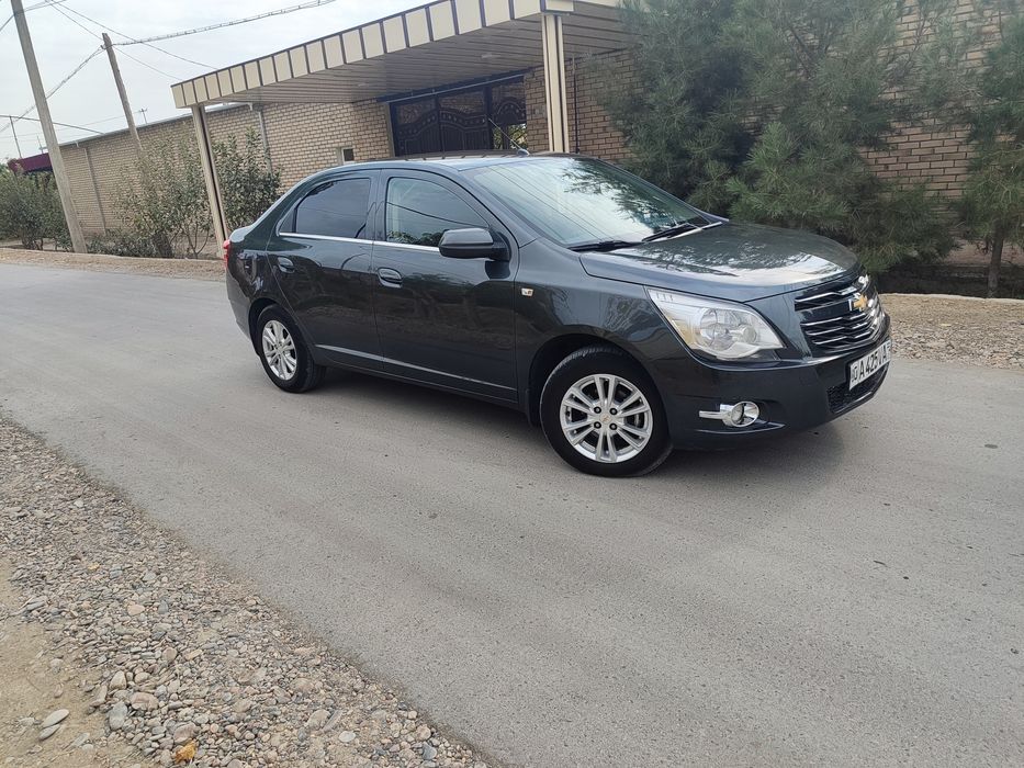Продаётся автомобиль chevrolet cobalt