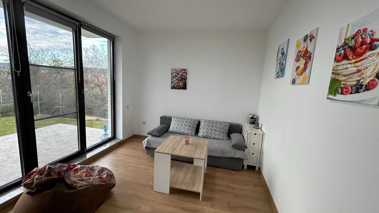 Дава се под наем Къща в Варна, Виница - 100 кв.м за 800 € - Снимка #3