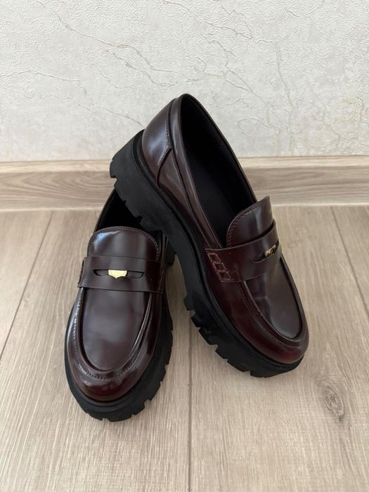 Дамски лоуфтъри Zara