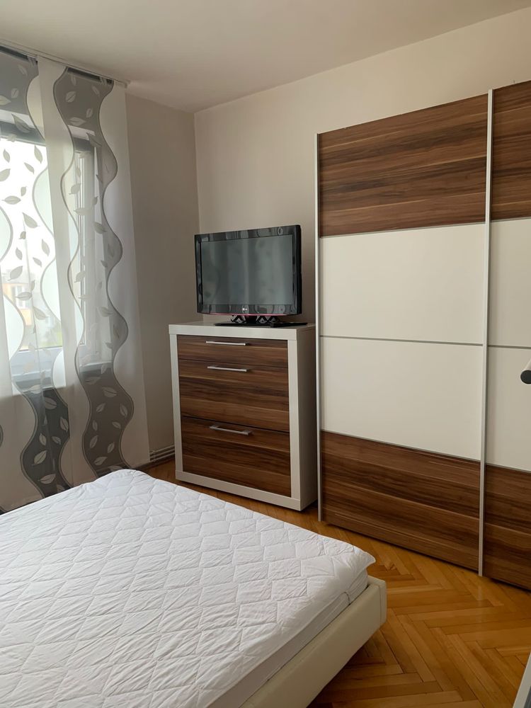 Apartament de inchiriat