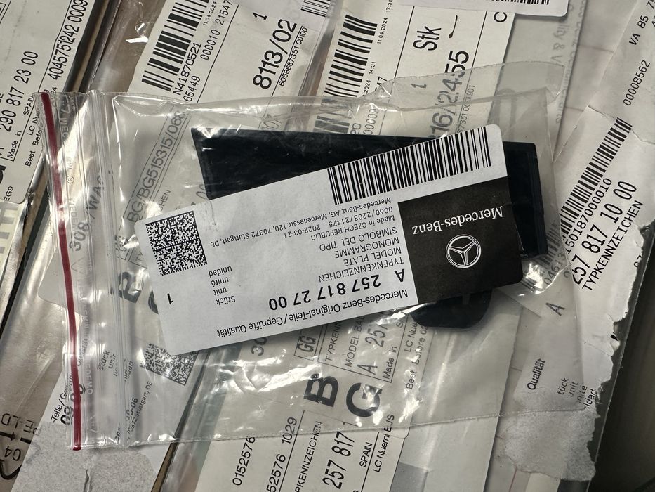 Оригинални емблеми за Mercedes