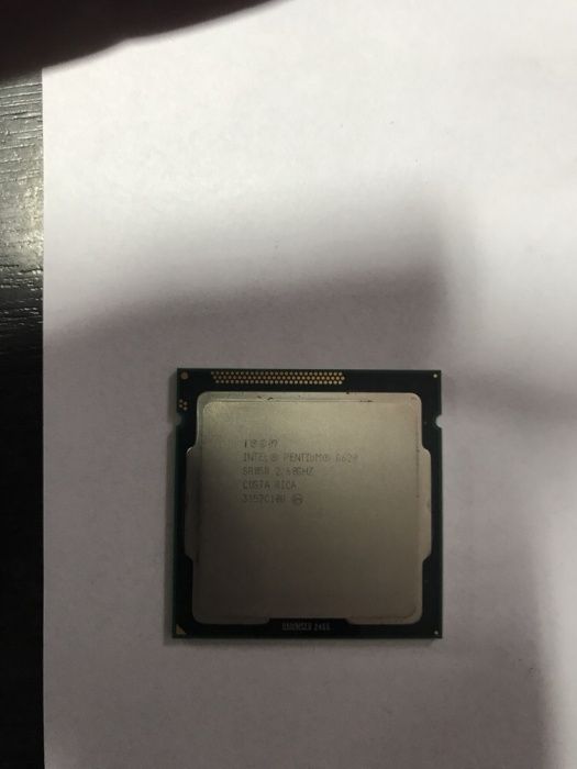 Vând procesor Intel G620 Socket 1155