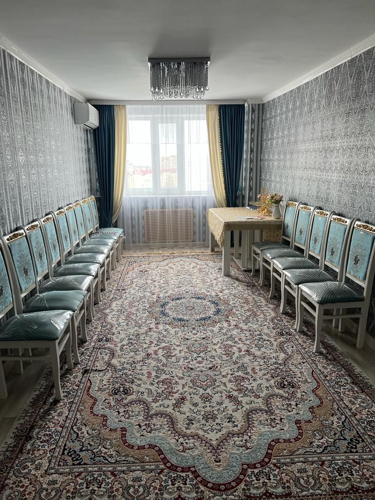 Срочно!!! Продам 3 к.кв 
Р-он 12-мкр  9/9 этаж 
кирпич, 2005 год .пост