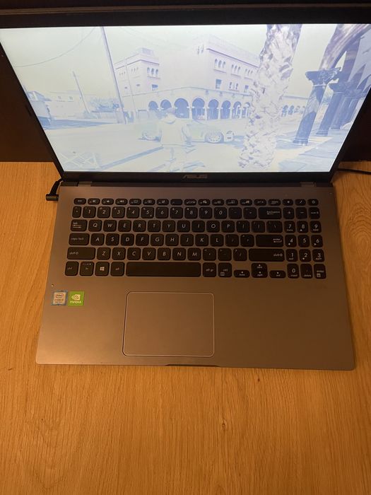 Laptop gaming asus nividia (gta v,cs go) schimb si cu diverse,iphone
