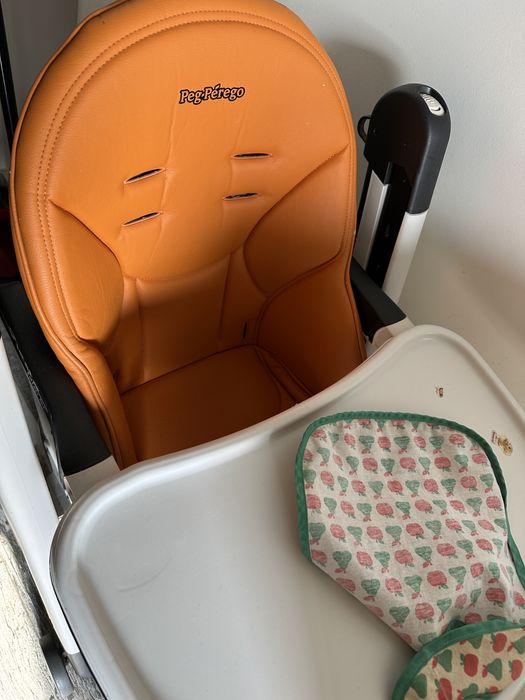 Scaun de masa peg perego 2 in 1 siesta follow me