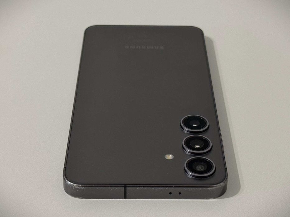 Бартер! Samsung Galaxy S24 Plus Onyx Black (Черен) + Зарядно!