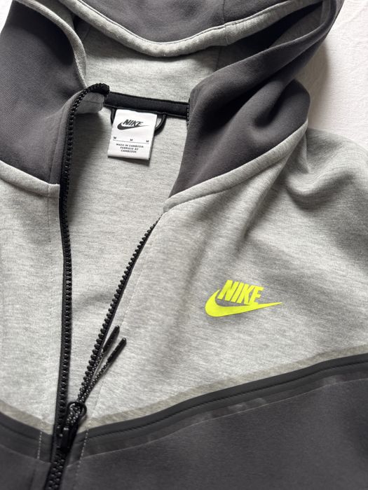Nike Tech Fleece marimea M 100% original