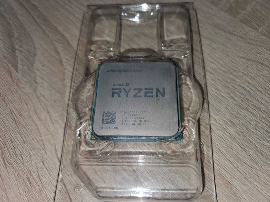 Procesor AMD Ryzen 7 2700 4.1GHz AM4 DDR4 PC 8 cores 16 threads CPU