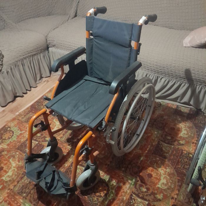Инвалидная прогулочная коляска