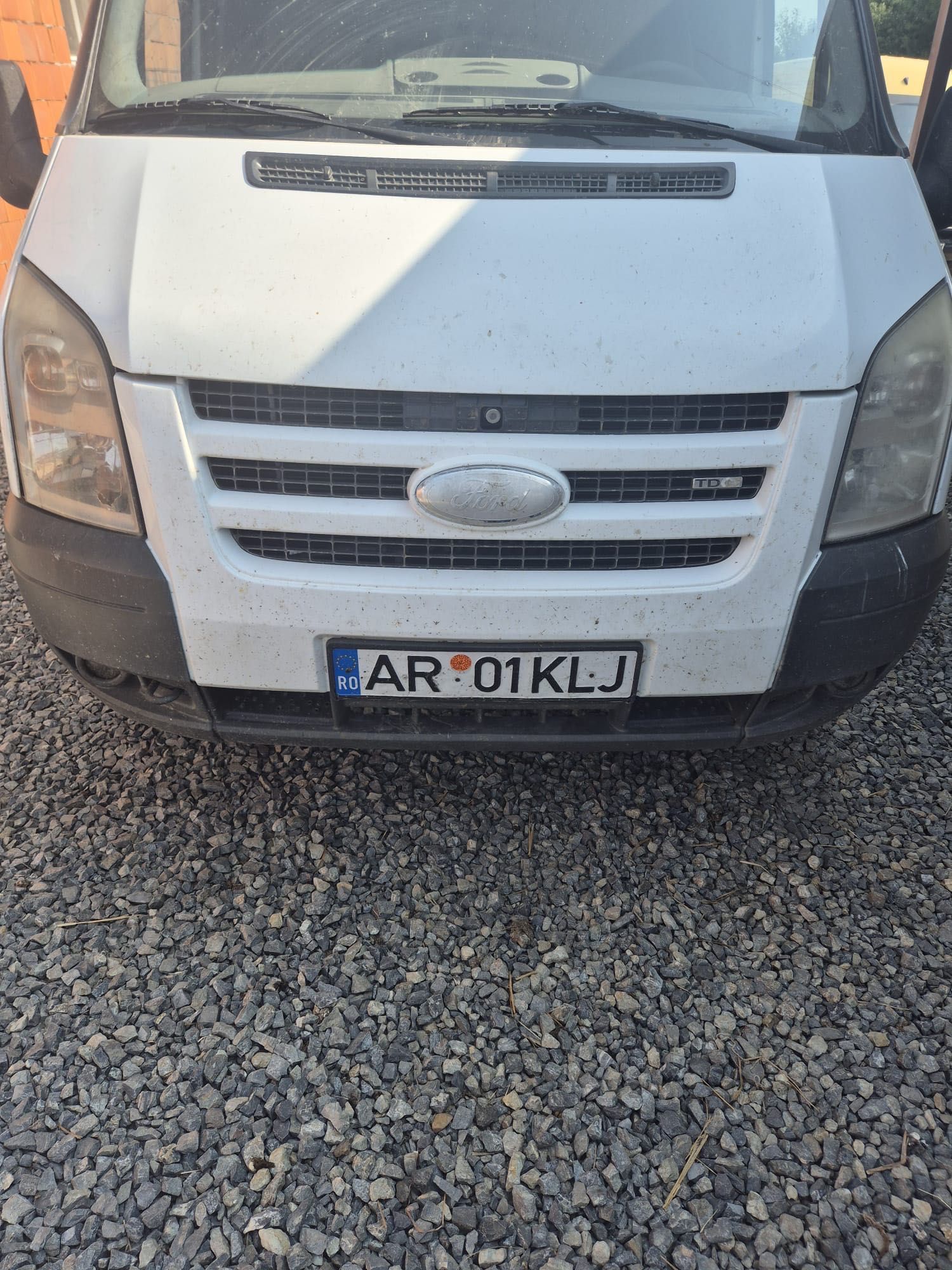Vând Ford tranzit 2010