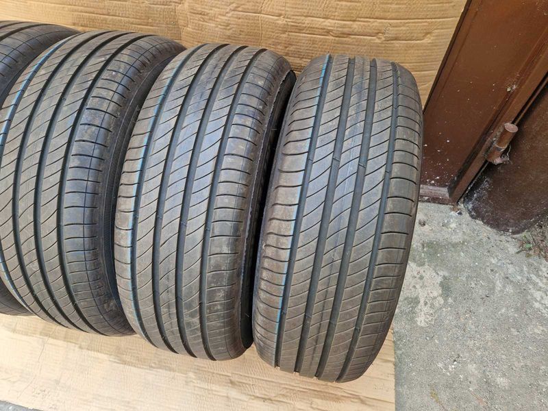 4 Michelin R16 215/60 Anvelope de vară DOT1020